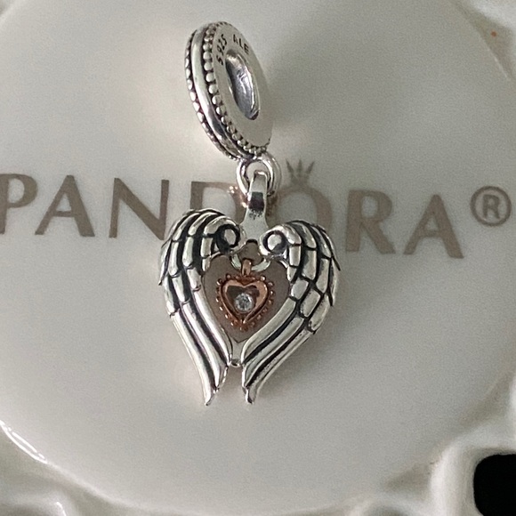 2021 Pandora Club Charm Angel Wings & Heart - Picture 5 of 7